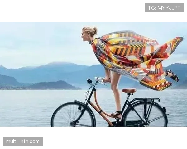 程语轩训练完直接拎爱马仕去接娃，这谁顶得住啊